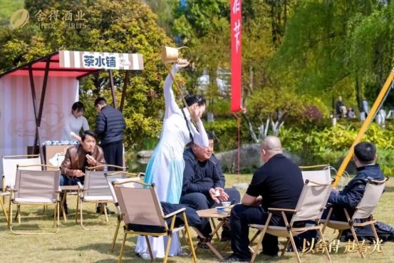 从亚布力到老酒节，舍得酒业全维布局春糖，释放高质量发展强音