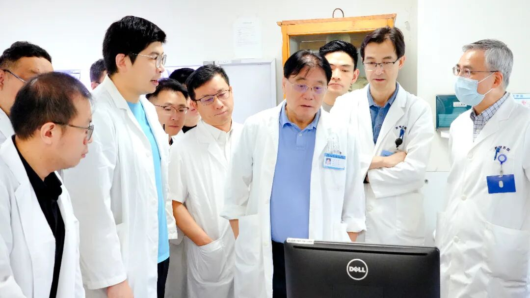 薪火映金陵，传道启新程——南京鼓楼医院脊柱畸形交流会圆满落幕