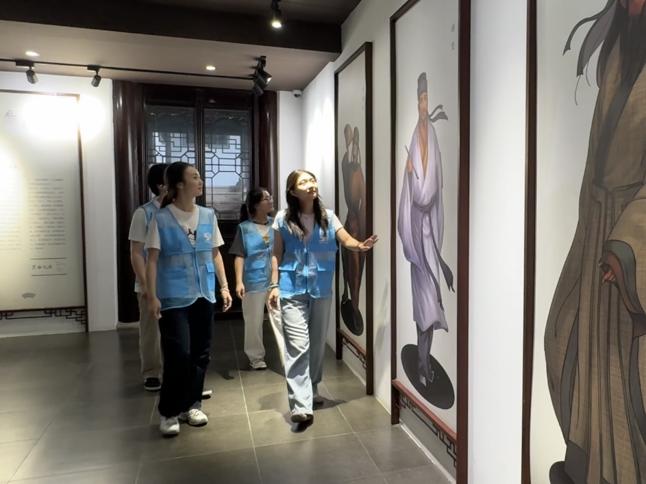 南通大学杏林学院昆韵予安实践团开展“曲韵寻根访昆博，水磨雅韵续文脉”主题实践活动