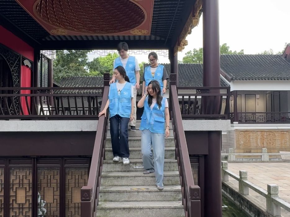 南通大学杏林学院昆韵予安实践团开展“曲韵寻根访昆博，水磨雅韵续文脉”主题实践活动